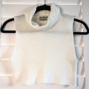 White turtleneck crop top